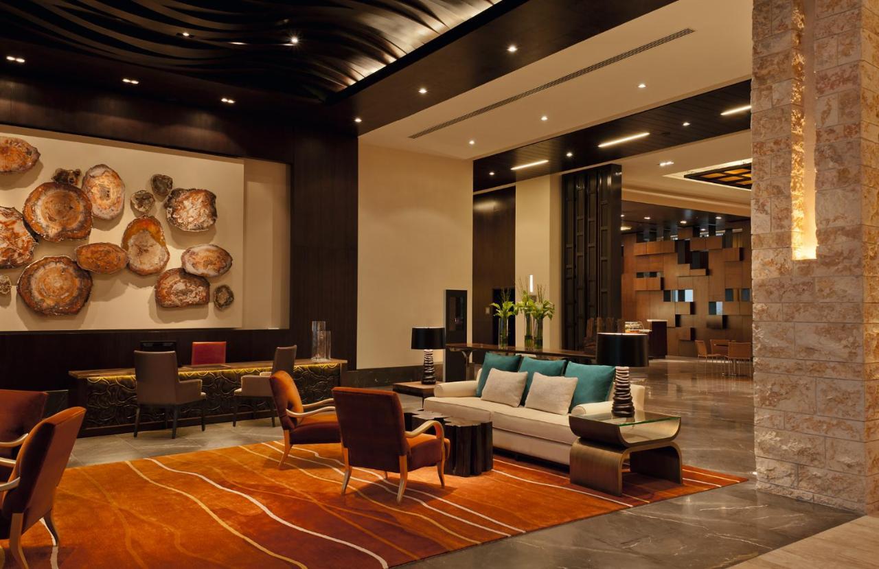 Vogo Abu Dhabi Golf Resort & Spa Formerly The Westin Abu Dhabi Golf Resort & Spa Ngoại thất bức ảnh Lobby
