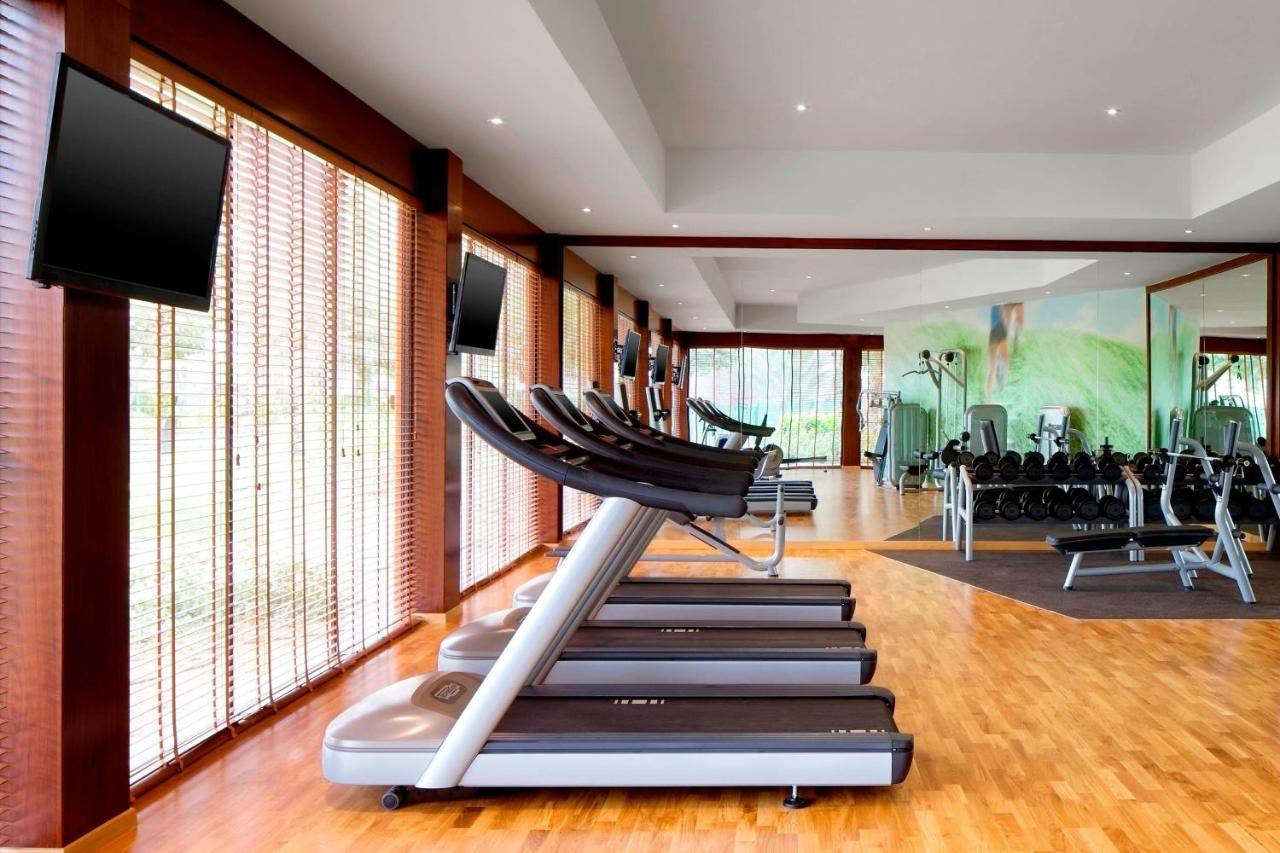 Vogo Abu Dhabi Golf Resort & Spa Formerly The Westin Abu Dhabi Golf Resort & Spa Ngoại thất bức ảnh The gym at the hotel