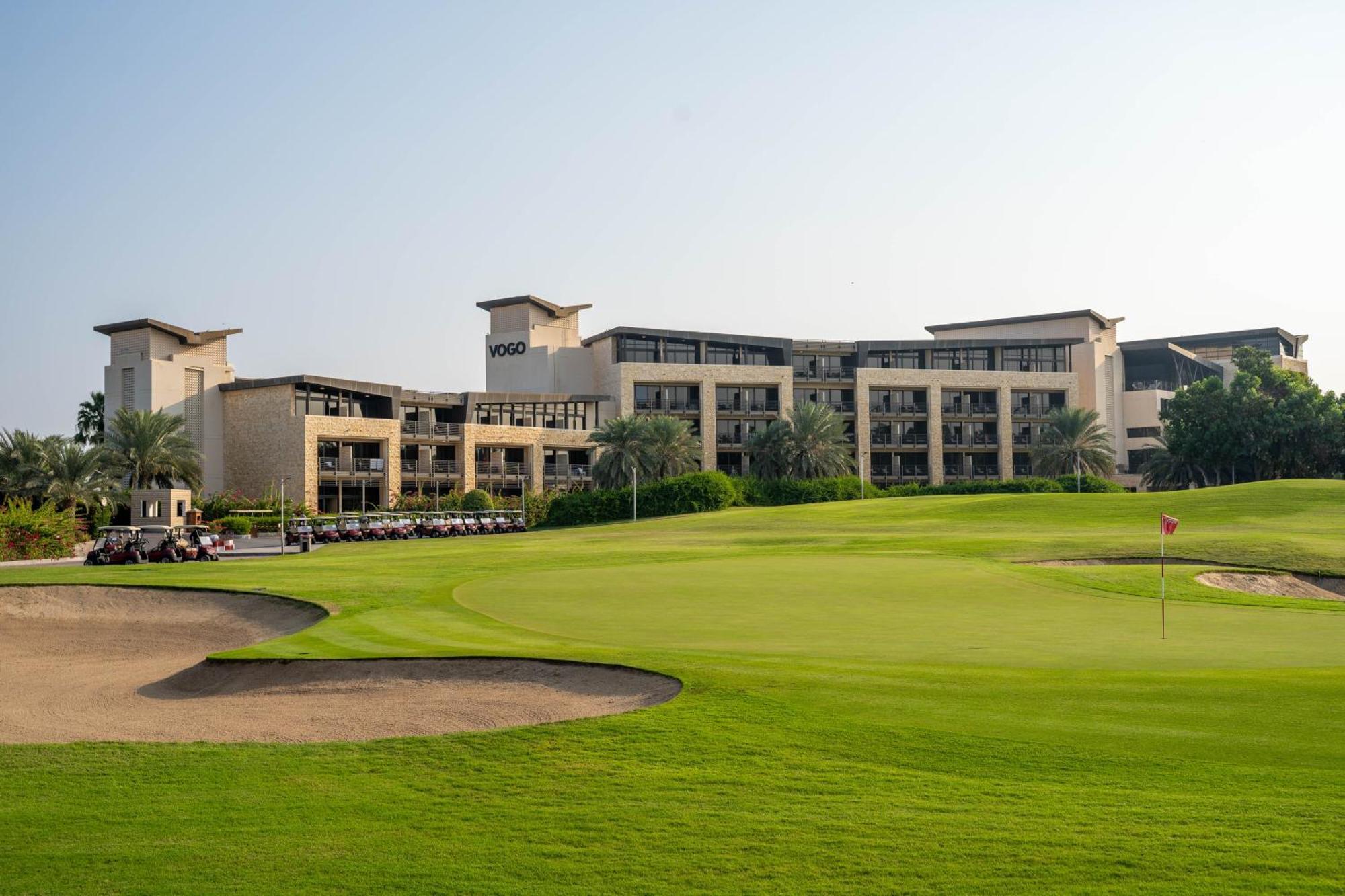 Vogo Abu Dhabi Golf Resort & Spa Formerly The Westin Abu Dhabi Golf Resort & Spa Ngoại thất bức ảnh The Fairmont Dubai